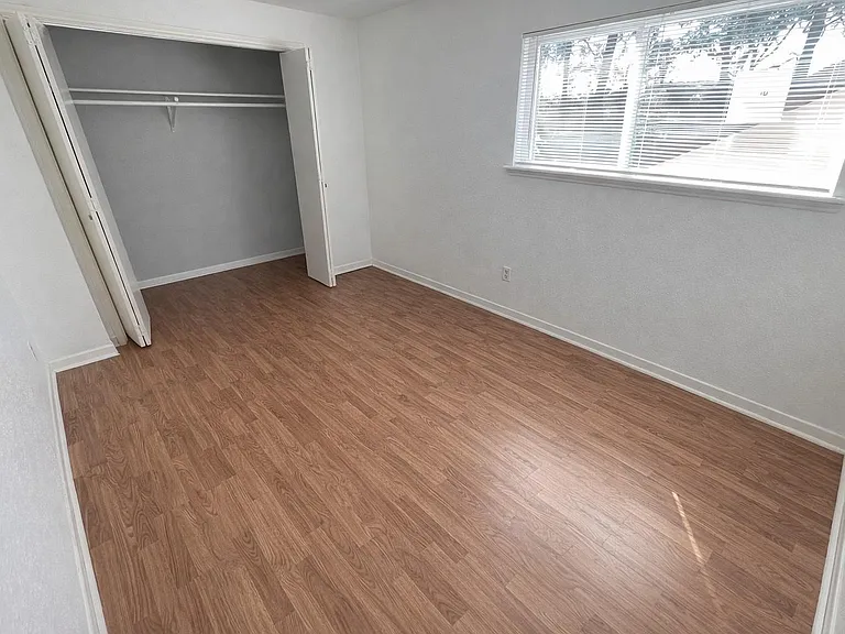 12255 W Village Dr #E — Photo 15