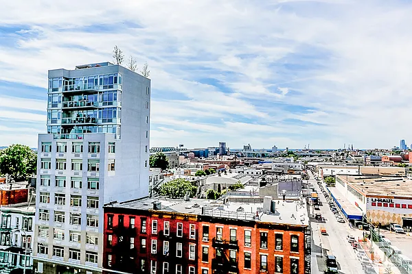 Rented by Urban Realty NYC | media 70