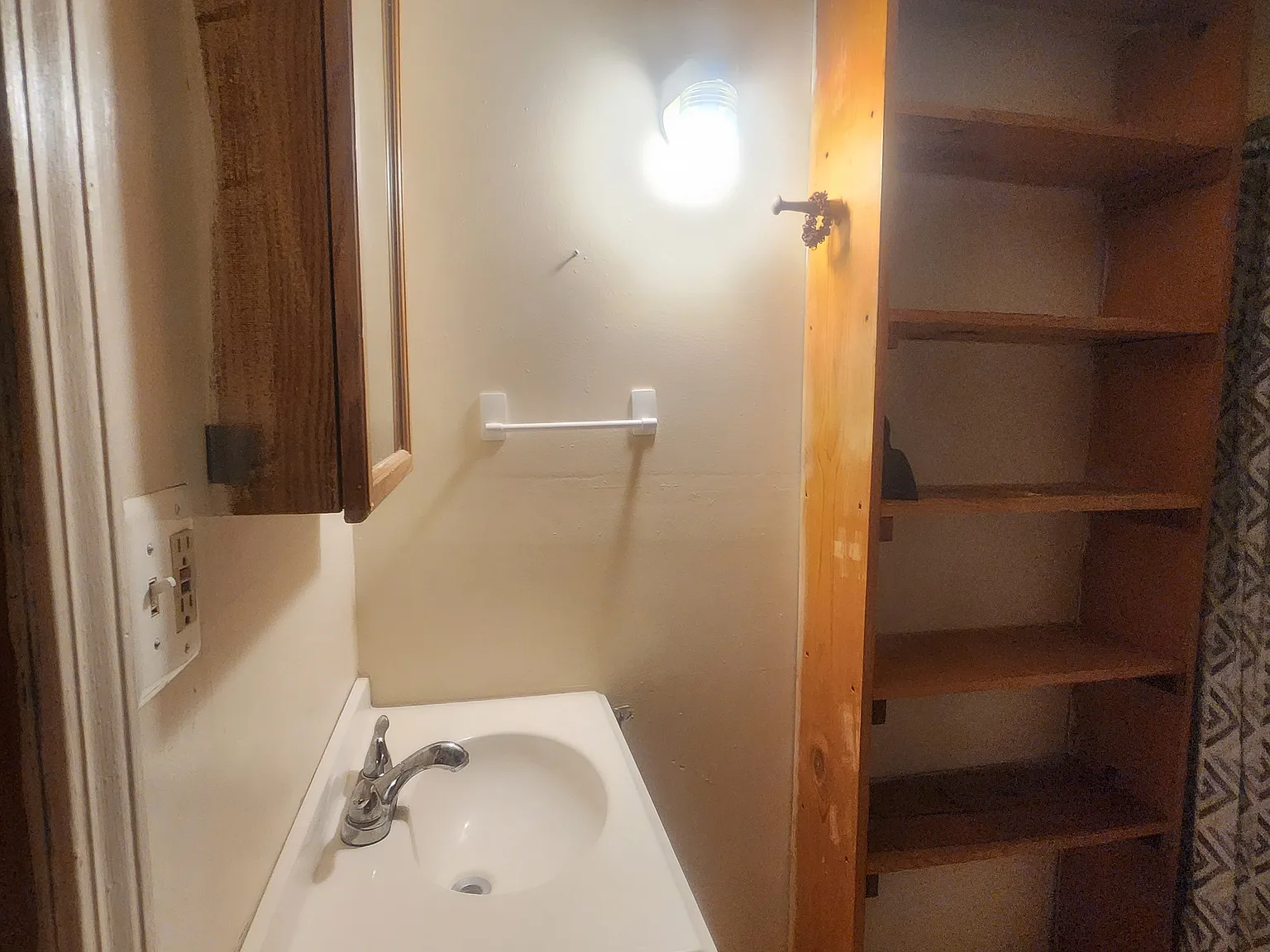 2 bed, $1,250 — Photo 4