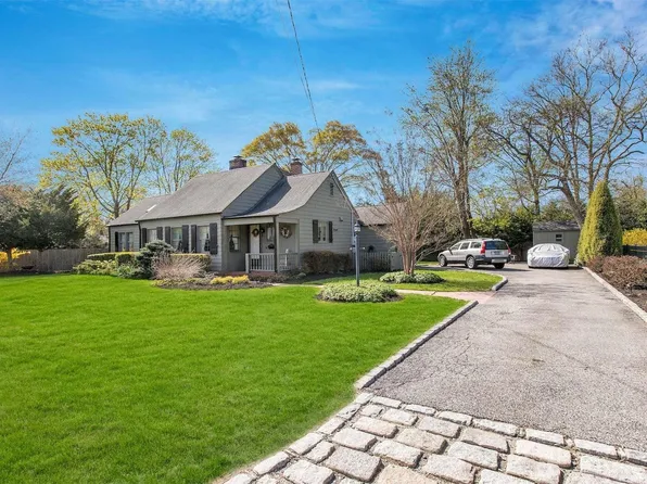 18 Cedar Avenue Ext, Islip, NY 11751