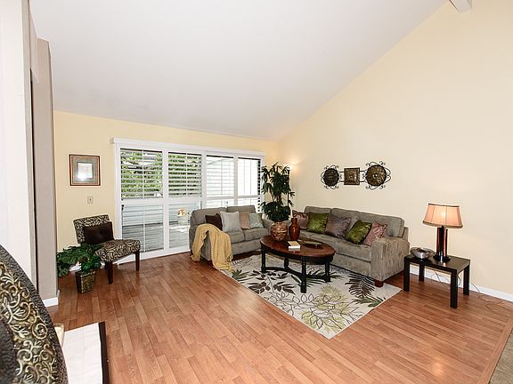 4th image of 6398 Buena Vista Dr #B