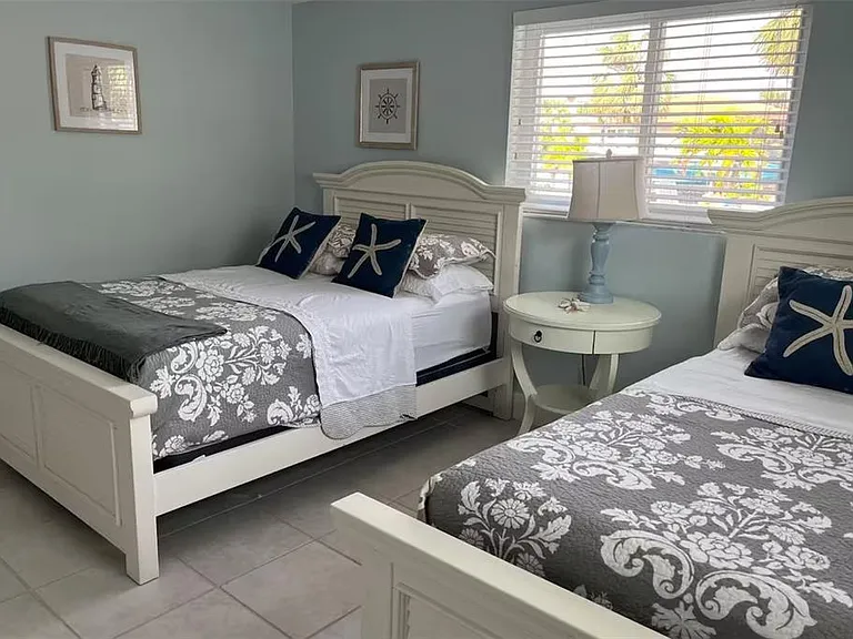 345 Avenida Leona — Photo 39