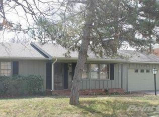 227 W Pitcher St, Nevada, MO 64772