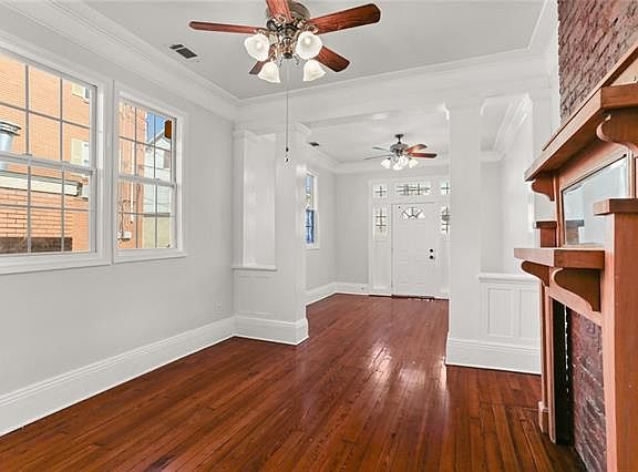 3rd image of 3326 Baudin St