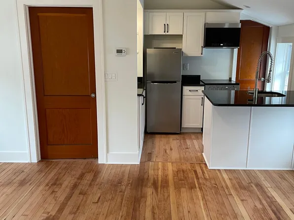 173 Church St #2B, Saratoga Springs, NY 12866