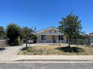 2438 Park St, Selma, CA