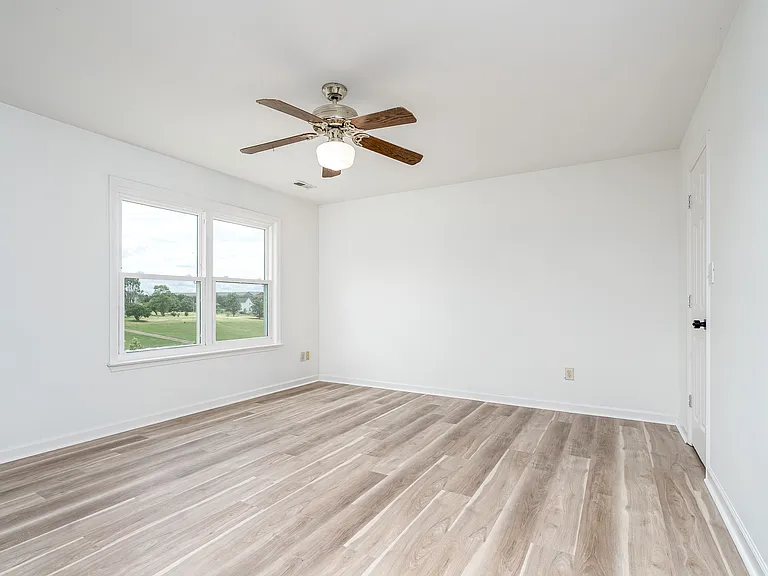 2718 Buckner Ln — Photo 13