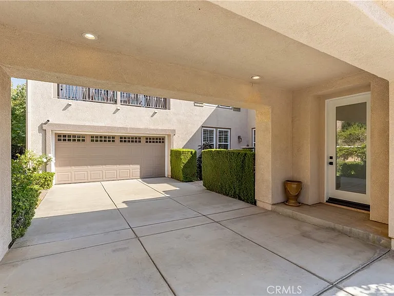 4116 Dakota Dr — Photo 3