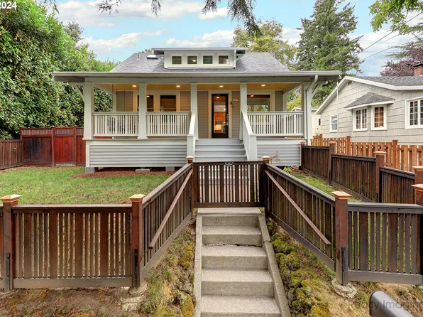 1217 SW Spring Garden St, Portland, OR 97219