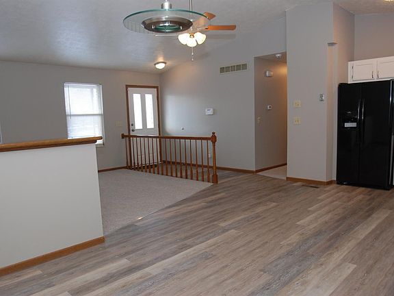5th image of 8620 Majestic Ln