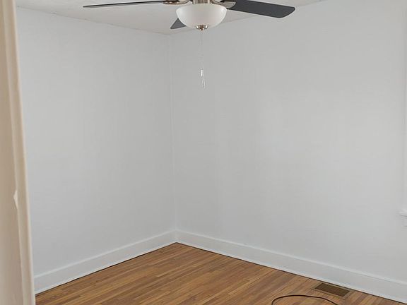 3rd image of 293 Cumberland Ave
