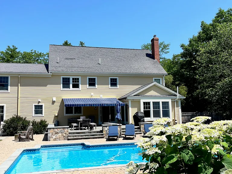 1 Oak Forest Rd — Photo 3