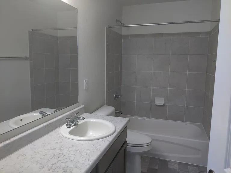 4649 Zircon Dr — Photo 13