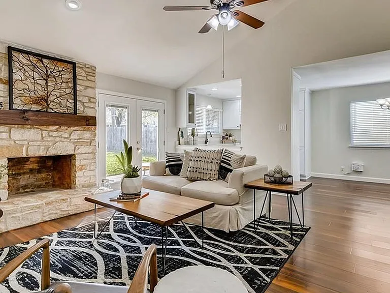 505 Hillside Dr — Photo 18