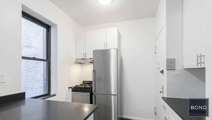 Rented by Bond New York | media 10