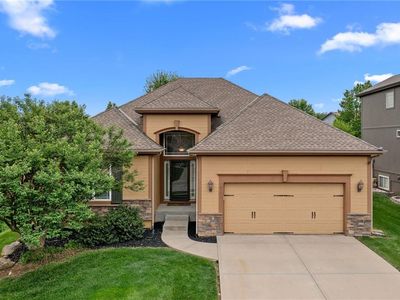 10974 S Barker Rd, Olathe, KS, 66061