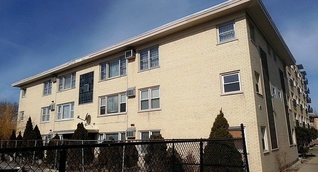 1st image of 2916 N Harlem Ave APT 8