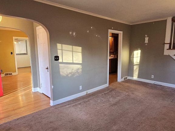 2nd image of 326 S Rockford Ave