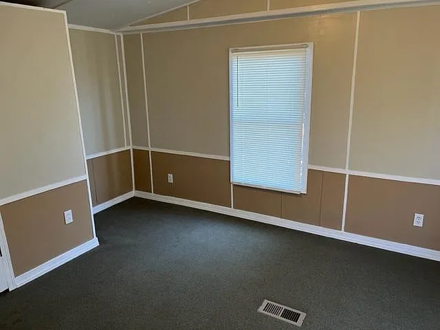 124 Zina Ln — Photo 7
