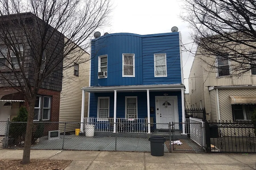 1317 Herschell St photo 1
