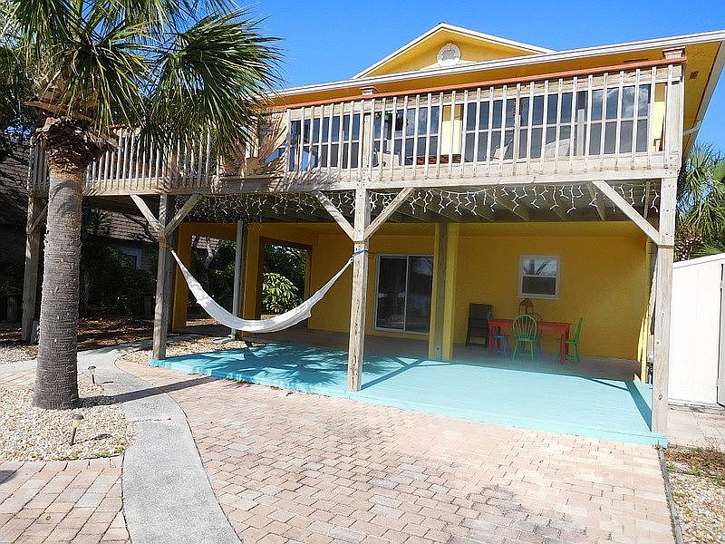1st image of 2570 Lakeshore Dr