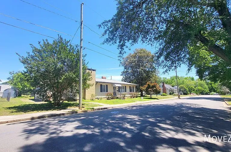 412 Hamby St — Photo 17