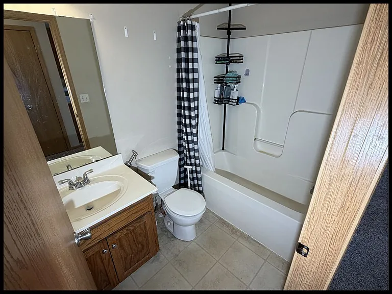 625A W Market St #A — Photo 22
