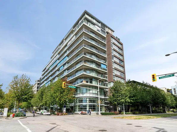 181 W 1st Ave #1009, Vancouver, BC V5Y 0E3