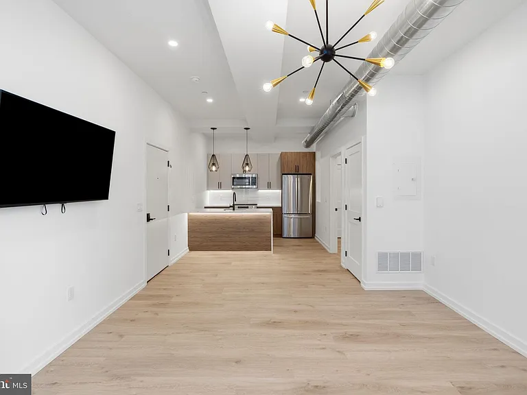 1232 Chancellor St #3C — Photo 9