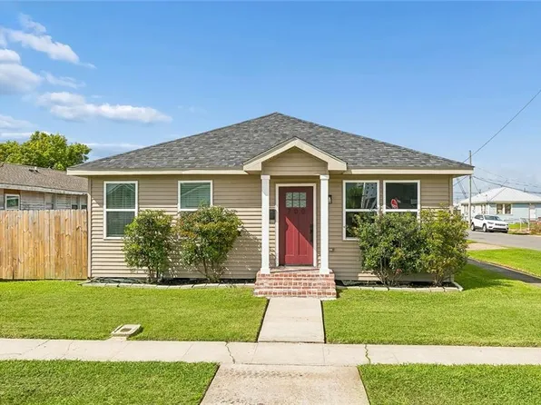 700 Estalote Ave, Harvey, LA 70058