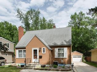 1241 9th St N, Fargo, ND 58102