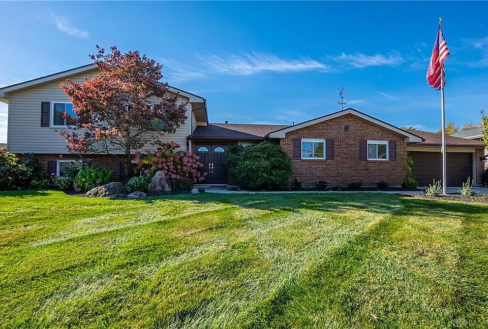 1st image of 3529 Eastmoor Dr