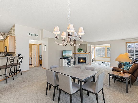 4th image of 11294 London Ct NE