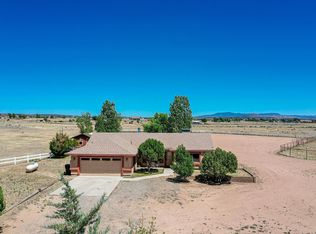 25615 N Cabernet Ln, Paulden, AZ 86334