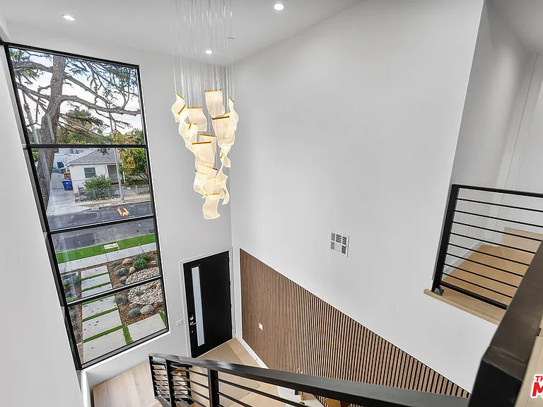 3932 Minerva Ave — Photo 19