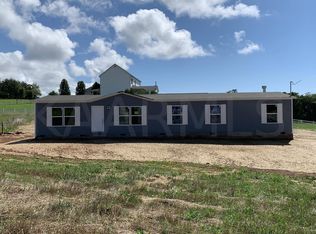 311 Bungalow Dr, Dandridge, TN 37725