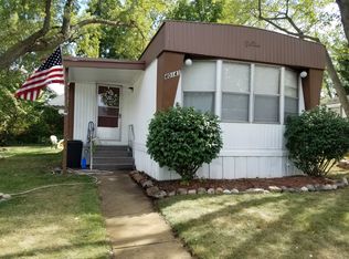 40143 Washington St, Novi, MI 48375