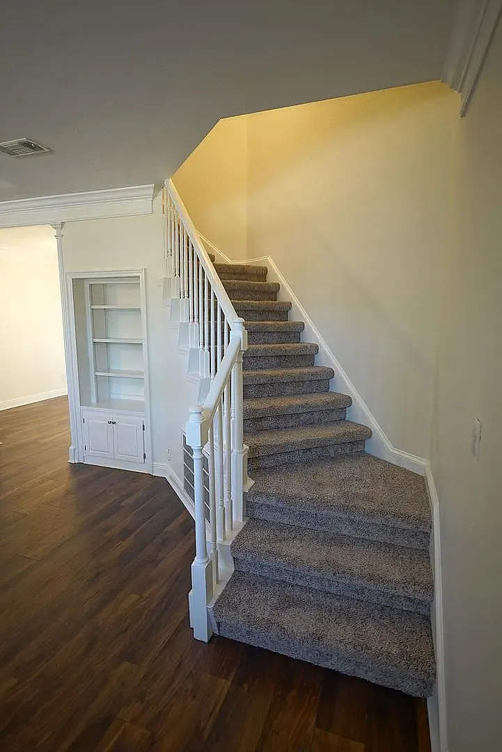 2 bed, 2.5 bath, 1568 sqft, $1,975 — Photo 3