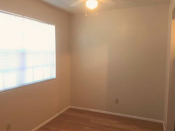 5th image of 2529 W Vista Ave APT 105