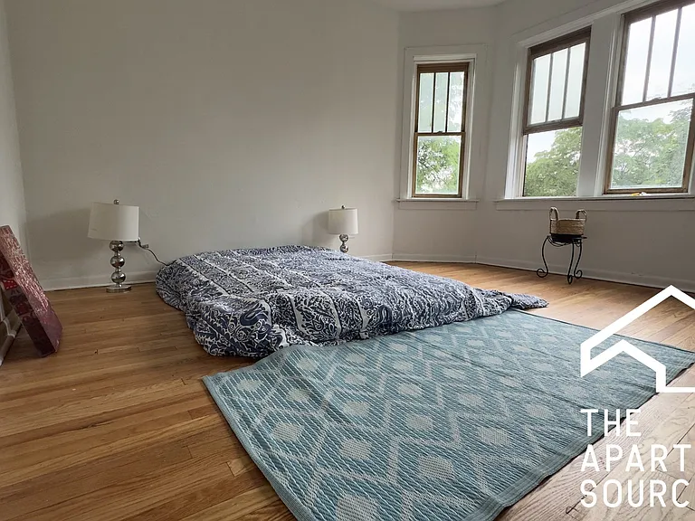 2031 N Humboldt Blvd #2 — Photo 4