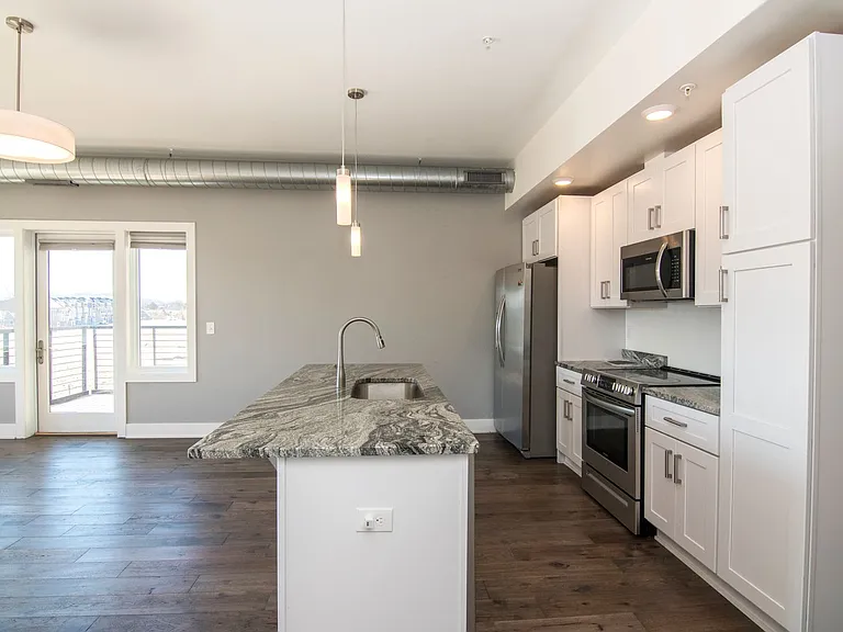 Old Trail Heights Apartments — Photo 14