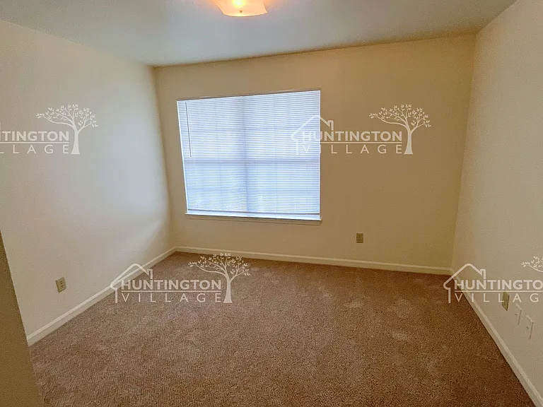 302 Marion Way — Photo 5