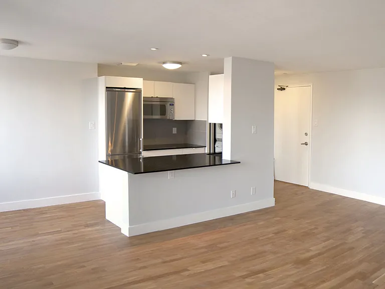 501 Kingston Rd — Photo 11