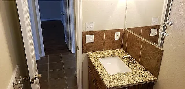 305 S Cougar Ave — Photo 7