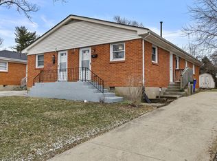 1990 Fair Oaks Dr, Lexington, KY 40504