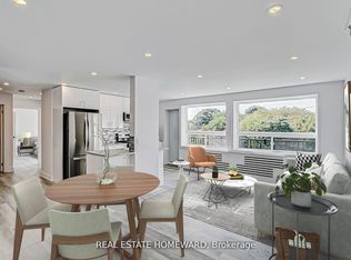 419 Woodbine Ave #1, Toronto, ON M4L 3P7