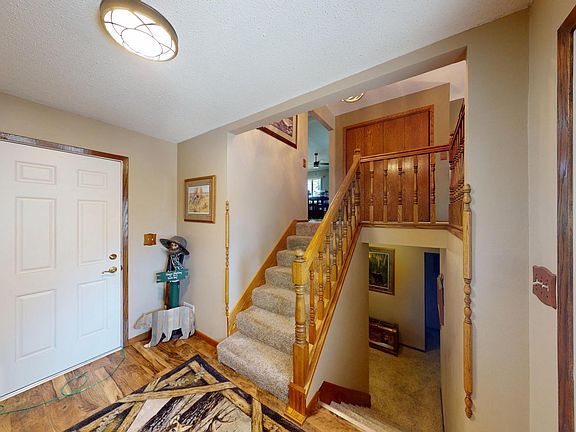 2nd image of 1825 Bayview Dr