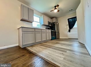 4 E Old Barn Rd, Luray, VA 22835