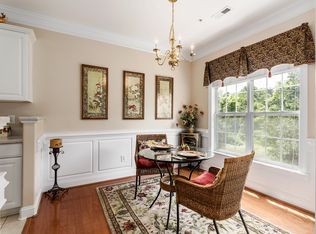 522 College Rd APT 202, Greensboro, NC 27410