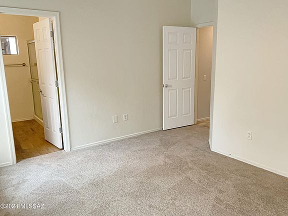 5th image of 865 W Calle Valenciana